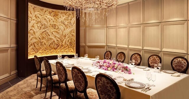 Private dining room in Hudson Lounge for executive strategy sessions and VIP client dinners.