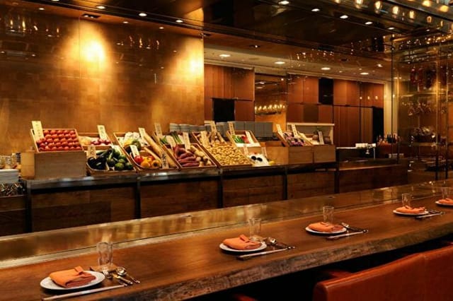 Keyaki buffet at Tokyo Grand Hotel: rustic wooden station for high-end corporate luncheon events.