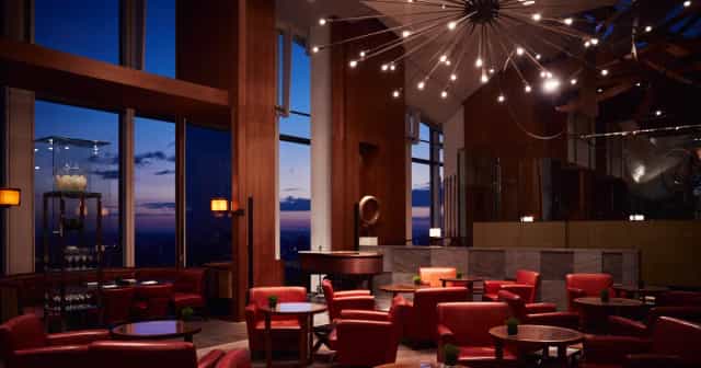 Andaz Tokyo rooftop bar at sunset, an upscale venue for premium networking and VIP receptions.