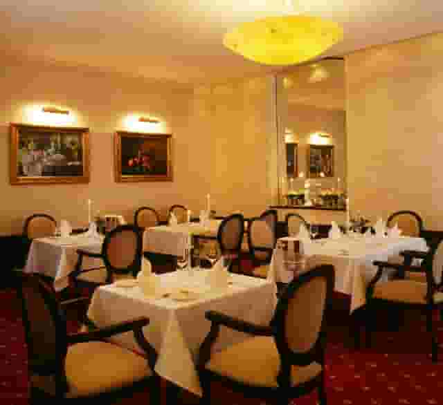 Raum 5  (Metropolitan by Flemings)