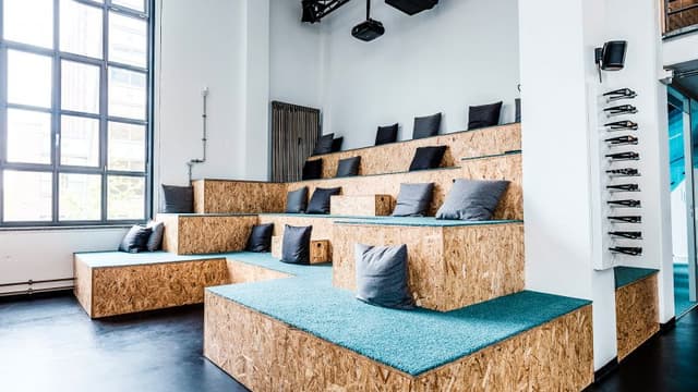 Gaming Lounge
