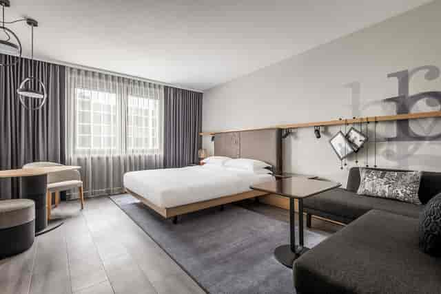 Modern Frankfurt Airport Marriott event space with dedicated workspace for corporate meetings.