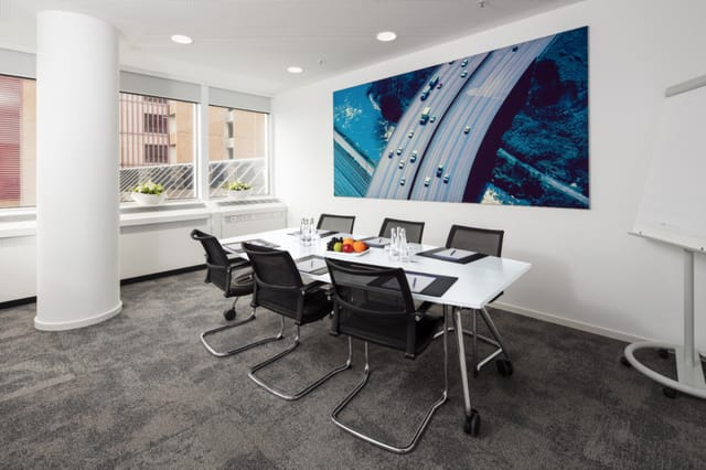 Boardroom for six at Fraport Conference Center: ideal for small team strategy and corporate meetings.