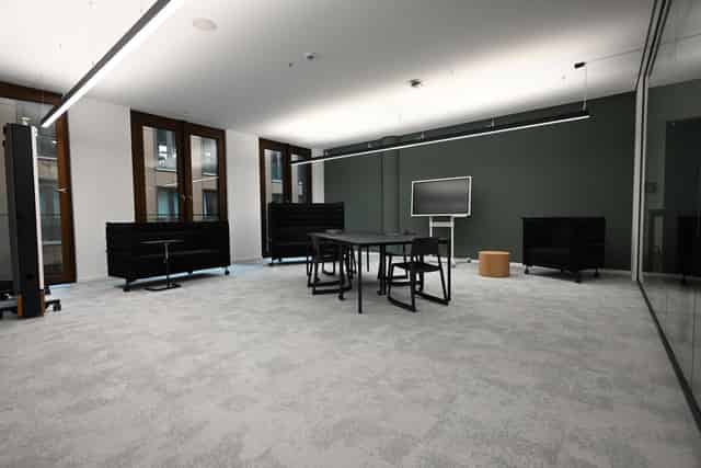 Working Floor