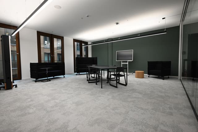 Working Floor