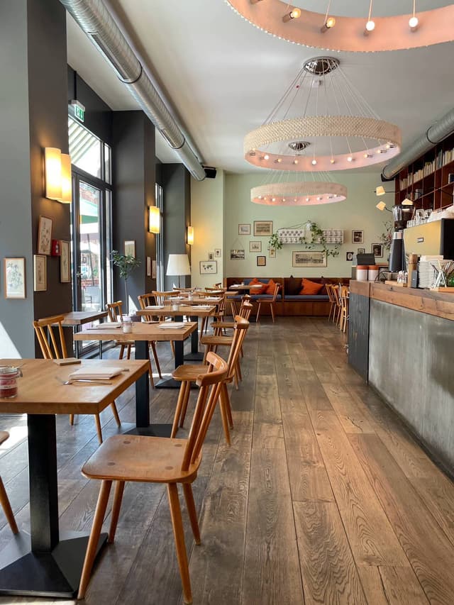 Exclusive Restaurant