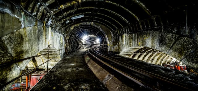 Shoot in the Tunnels