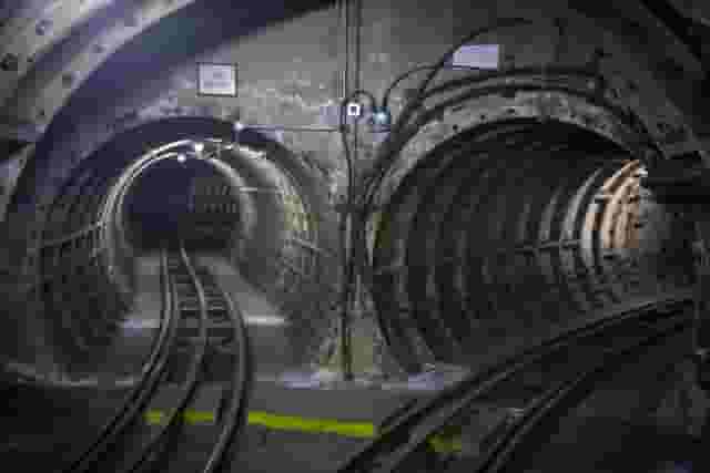 Shoot in the Tunnels