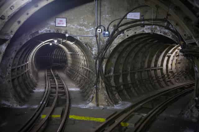 Shoot in the Tunnels