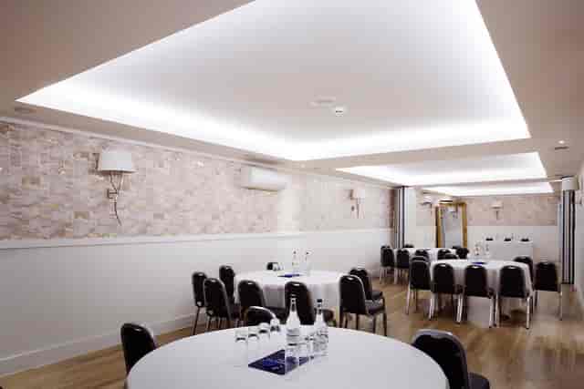 The Vault at Harbour Hotel: banquet-style breakout room for corporate meetings and networking events.