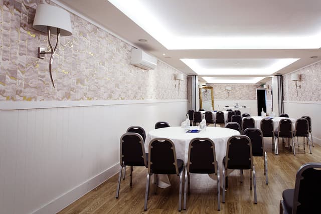 Harbour Hotel