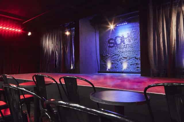 Comedy club