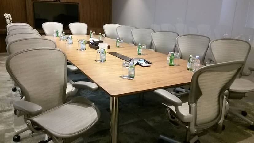 Boardroom meeting room 42A, Six Battery Road with ergonomic chairs for corporate events and seminars.