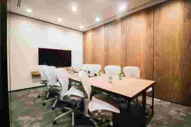 Meeting room- 17D