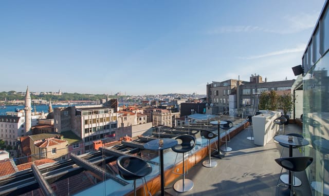 Rooftop Terrace Suite Istanbul: panoramic city view venue for exclusive networking and cocktails.