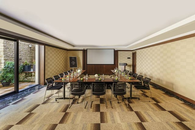 U-shape boardroom at The Galata Hotel, Istanbul; ideal for executive meetings and corporate events.