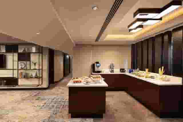 Business to business service