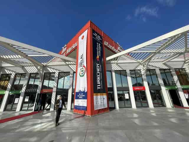 Vertical banners at Istanbul Expo Center main entrance, ideal for event branding and sponsorship.