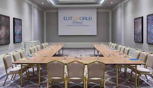 U-shape boardroom at Istanbul Expo Center for corporate workshops and professional meetings.