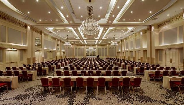 Banquet hall