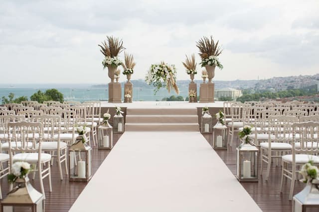 Banquet hall