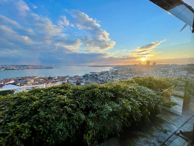 Conrad Panoramic Terrace