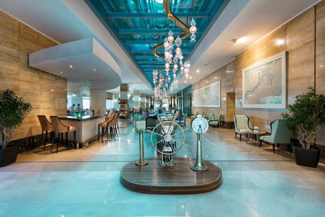Pasific Main Saloon