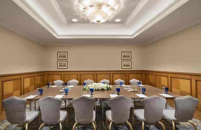 Kinali boardroom at The Ritz-Carlton Istanbul, elegant executive meeting room setup.