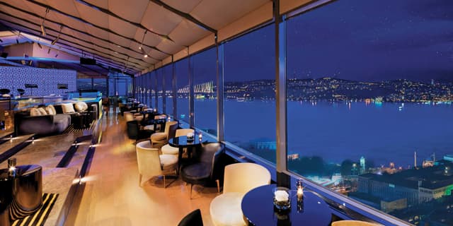 Veranda Restaurant and Lounge