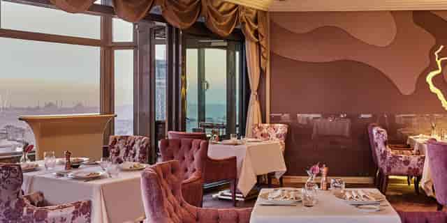 Safran Restaurant Istanbul: Upscale dining room for executive boardroom dinners and VIP events.