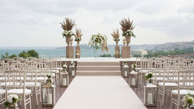 Banquet hall