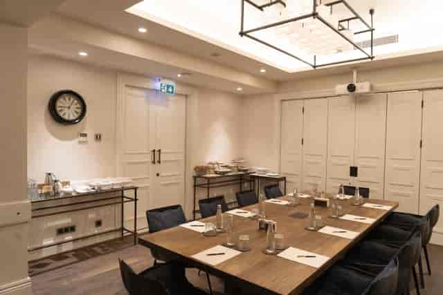 The Bank Lobby Bar, Istanbul: boardroom-style meeting space with AV for executive events.