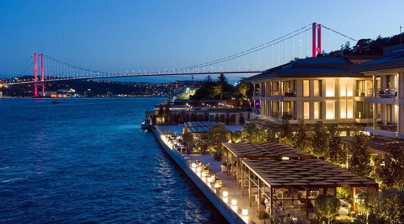 Mandarin Bosphorus Suite waterfront venue for luxury incentive dinner or event.