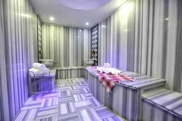 Marble hammam at Dedeman Istanbul for VIP wellness breakout sessions and incentive events.