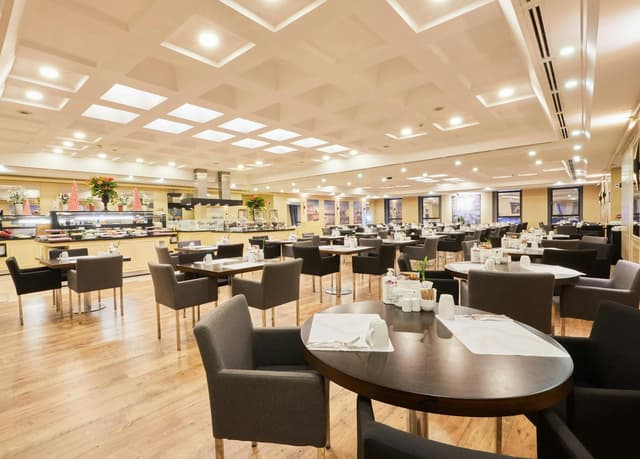 Esen Hall