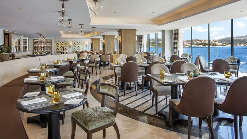 Upscale waterfront restaurant at The Grand Tarabya, perfect for corporate lunch and networking.