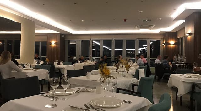 Lagun Roof Bar & Restaurant