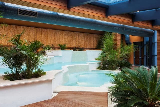 Radisson Blu Hotel & Spa +1 more