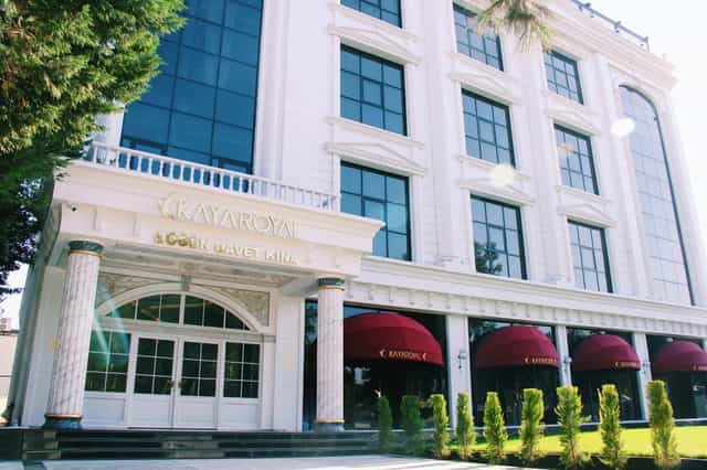 İnci Pearl Hall: Elegant ballroom venue for luxury weddings and corporate gala events.