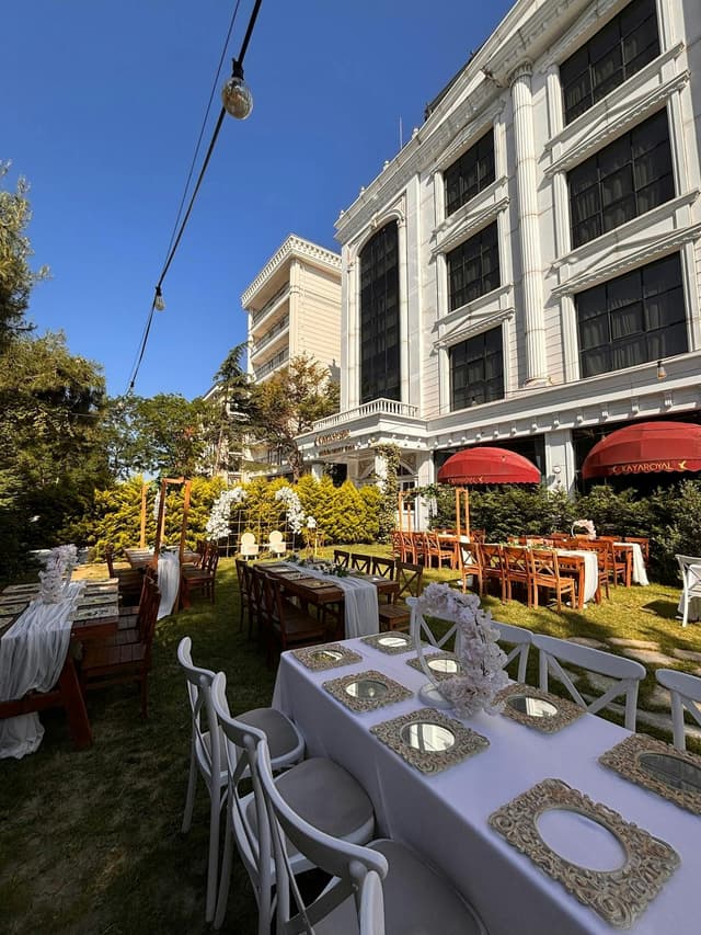 İnci Pearl Hall