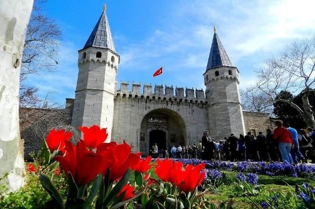 Topkapı Palace Museum gardens with floral decor for gala events and luxury incentive group venue.