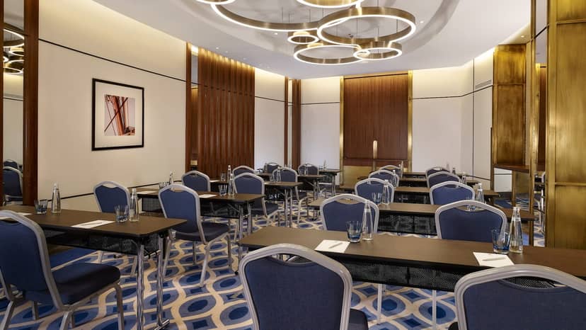 Boardroom meeting room in Ataköy Marina with modern decor for executive workshops and training.
