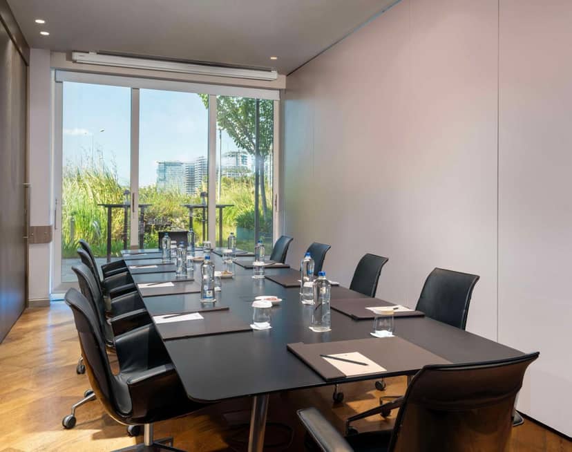 Modern boardroom at Radisson Blu Istanbul Ottomare for executive strategy and business meetings.