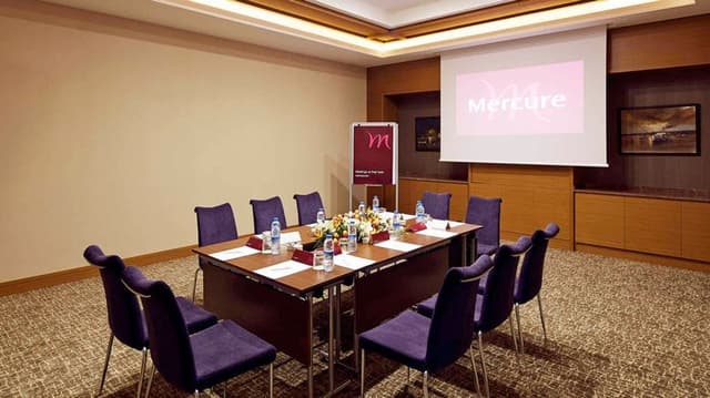 Kadikoy Meeting Room