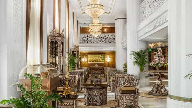 Opulent AJWA Sultanahmet suite for luxury VIP receptions and executive events.