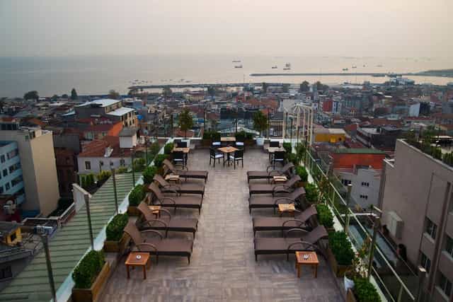 Radisson Hotel President Old Town ...