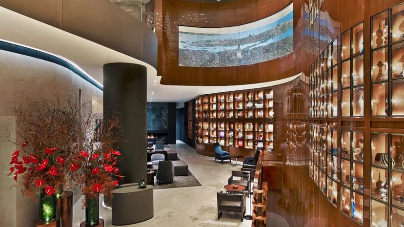 St. Regis Istanbul library for luxury VIP networking events and sophisticated hotel lobby meetings.