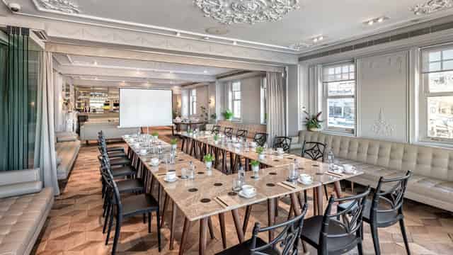 Bosphorus Lounge