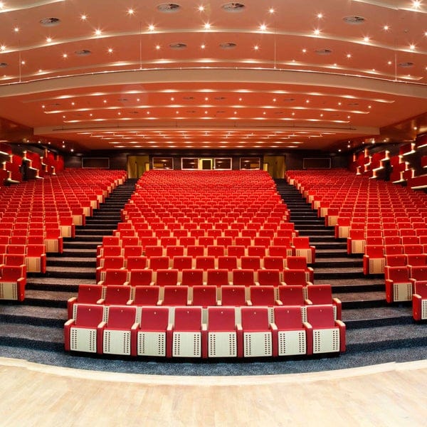 Modern tiered auditorium at The Green Park Pendik for large corporate plenary sessions or keynotes.