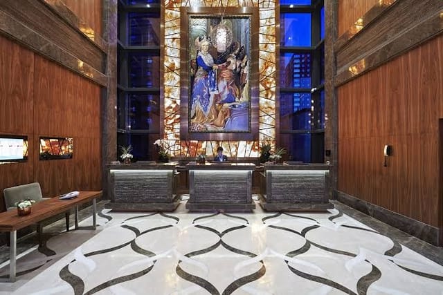 Pera 3 Meeting Room at Uranus Istanbul: luxury corporate event registration and VIP hotel lobby.